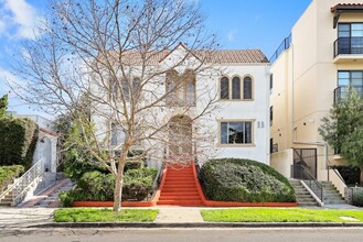 432 N Norton Ave in Los Angeles, CA - Building Photo - Building Photo