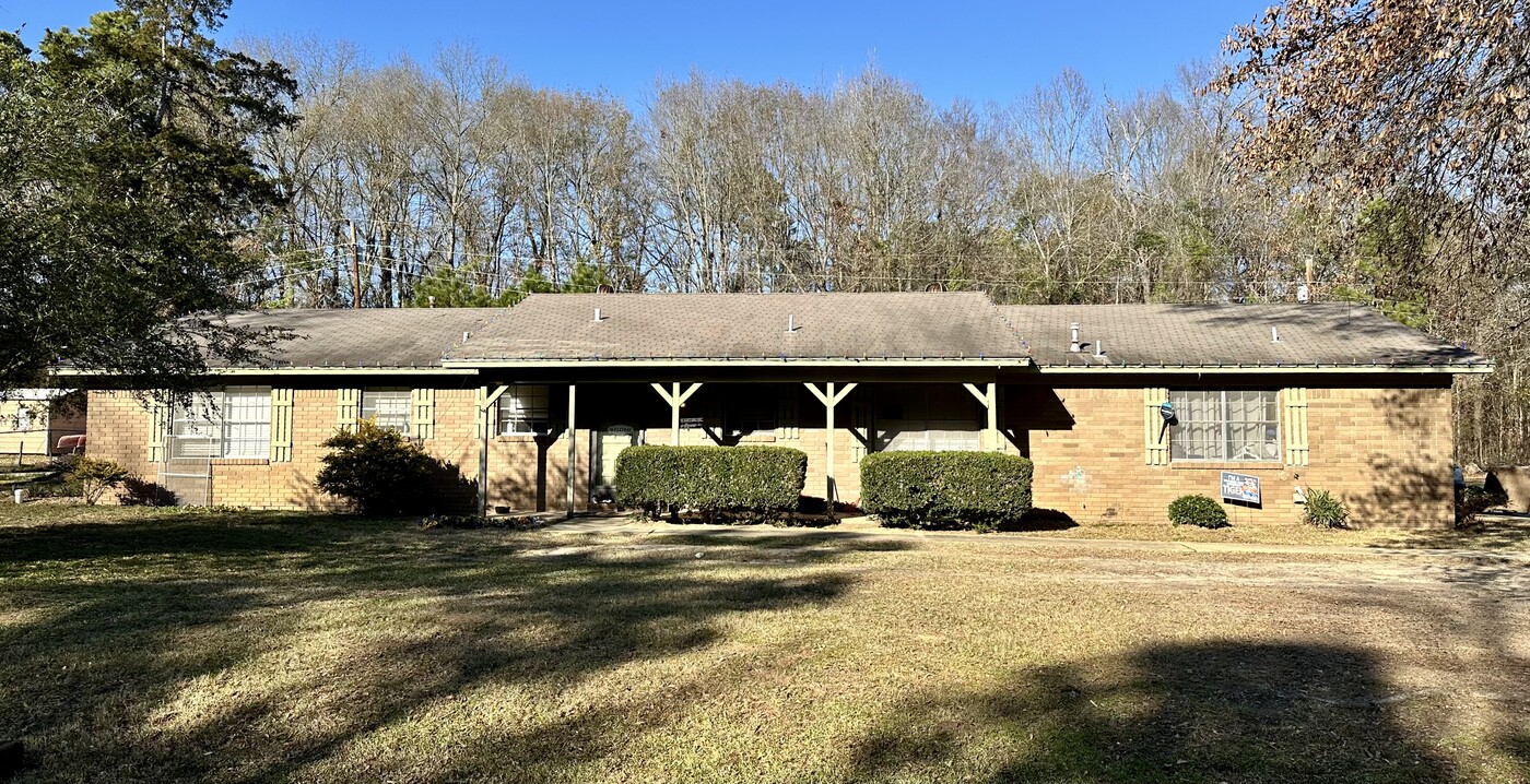 9 Dogwood Ln in Texarkana, TX - Building Photo