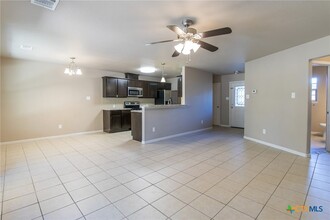 1614 Shady Ln, Unit 2152-104 in Belton, TX - Foto de edificio - Building Photo