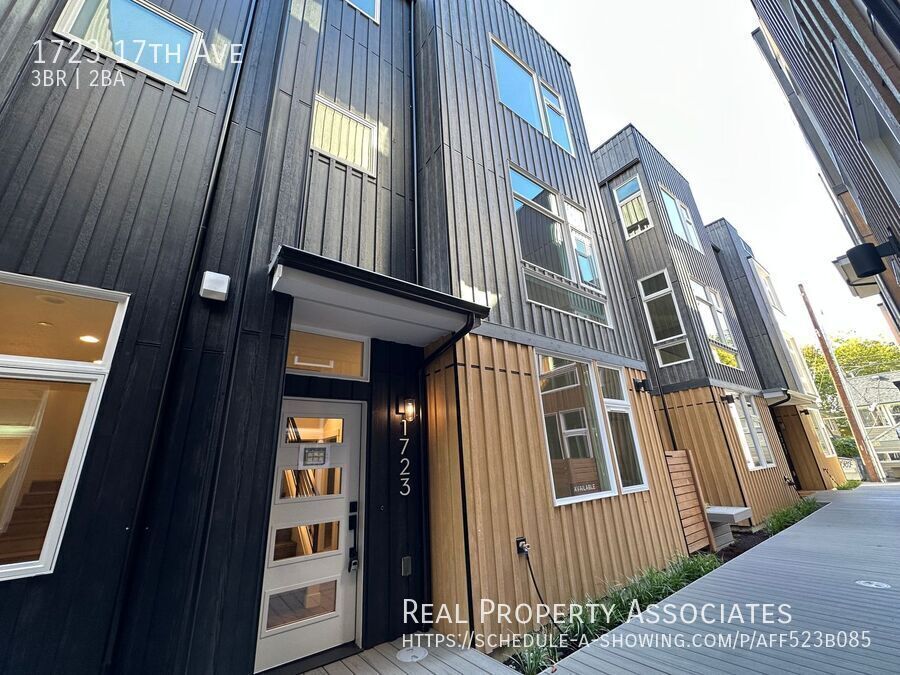 1723 17th Ave in Seattle, WA - Building Photo
