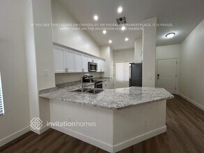 15572 W Meade Ln in Goodyear, AZ - Foto de edificio - Building Photo
