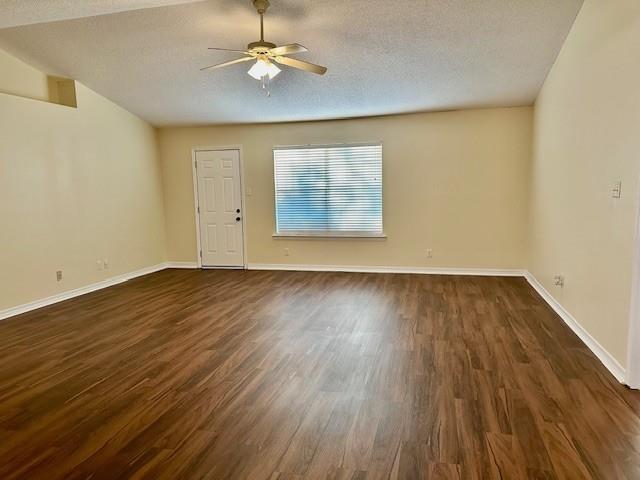 3040 Plantation Dr W in Mobile, AL - Building Photo - Building Photo
