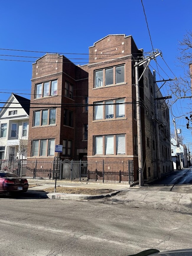 1538 N Karlov Ave in Chicago, IL - Building Photo - Building Photo