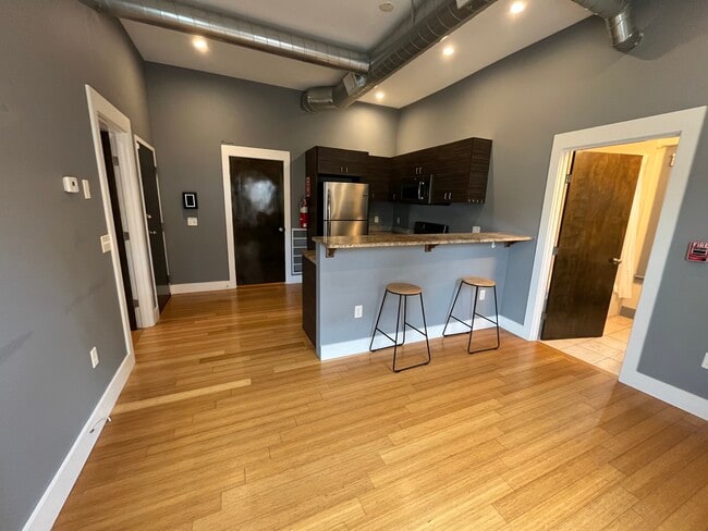 64 Pitman St, Unit 1R in Providence, RI - Building Photo - Building Photo