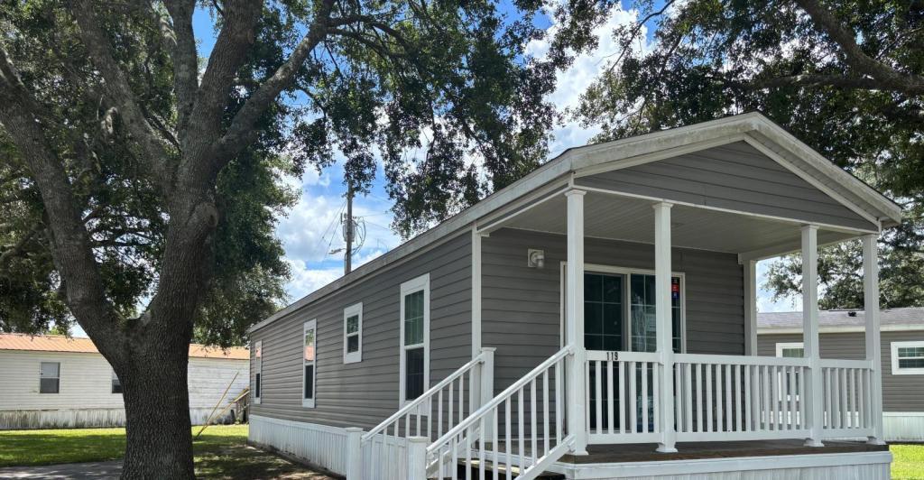 335 SE Balboa Dr in Madison, FL - Building Photo