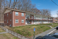 Lake Terrace in Whitinsville, MA - Building Photo - Primary Photo