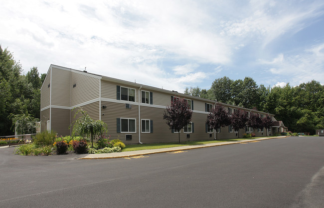 Bishop Hubbard Senior Apartments in Clifton Park, NY - Building Photo - Building Photo