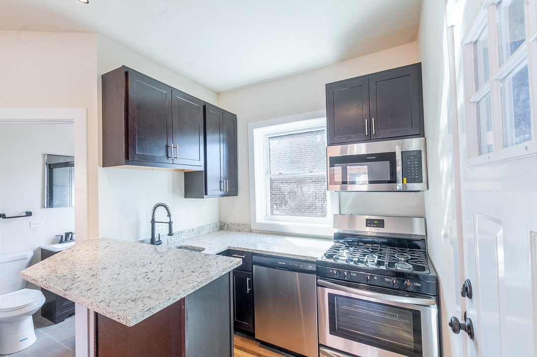4248 N Lamon Ave-Unit -4248-3A in Chicago, IL - Foto de edificio