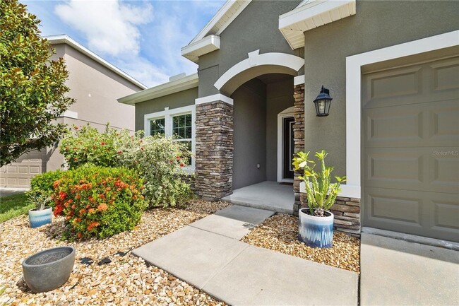 12015 Whistling Wind Dr in Riverview, FL - Building Photo - Building Photo