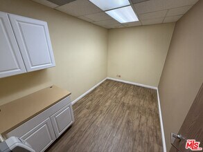 820 N Mountain Ave in Upland, CA - Building Photo - Building Photo