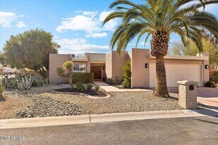 26034 S Glenburn Dr in Sun Lakes, AZ - Building Photo