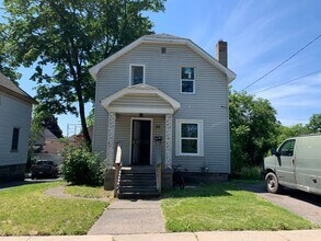 85 W Rundell St in Pontiac, MI - Building Photo - Building Photo