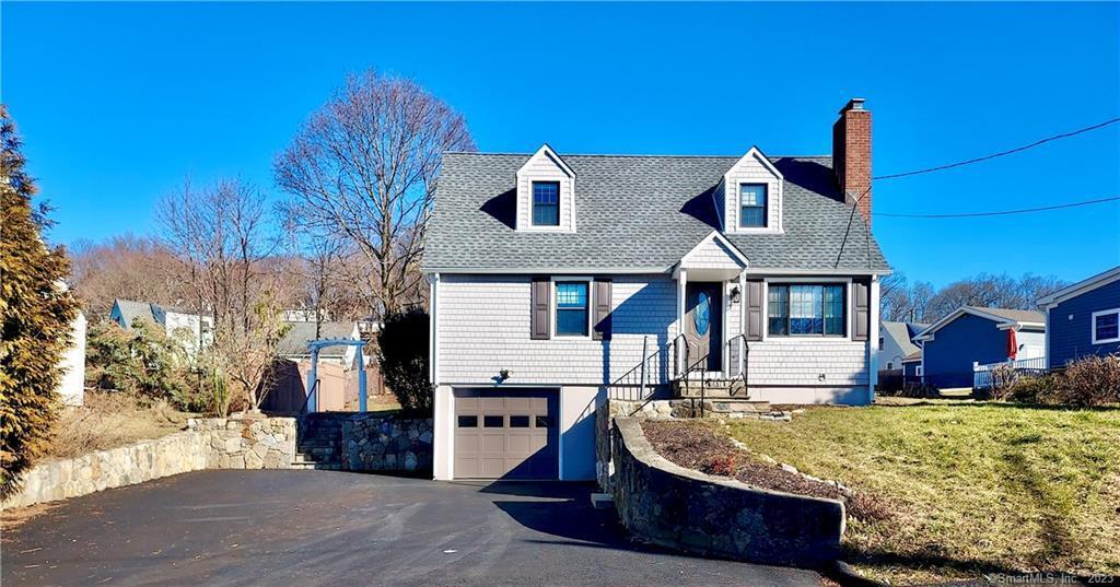 5 Skyline Terrace in Danbury, CT - Building Photo