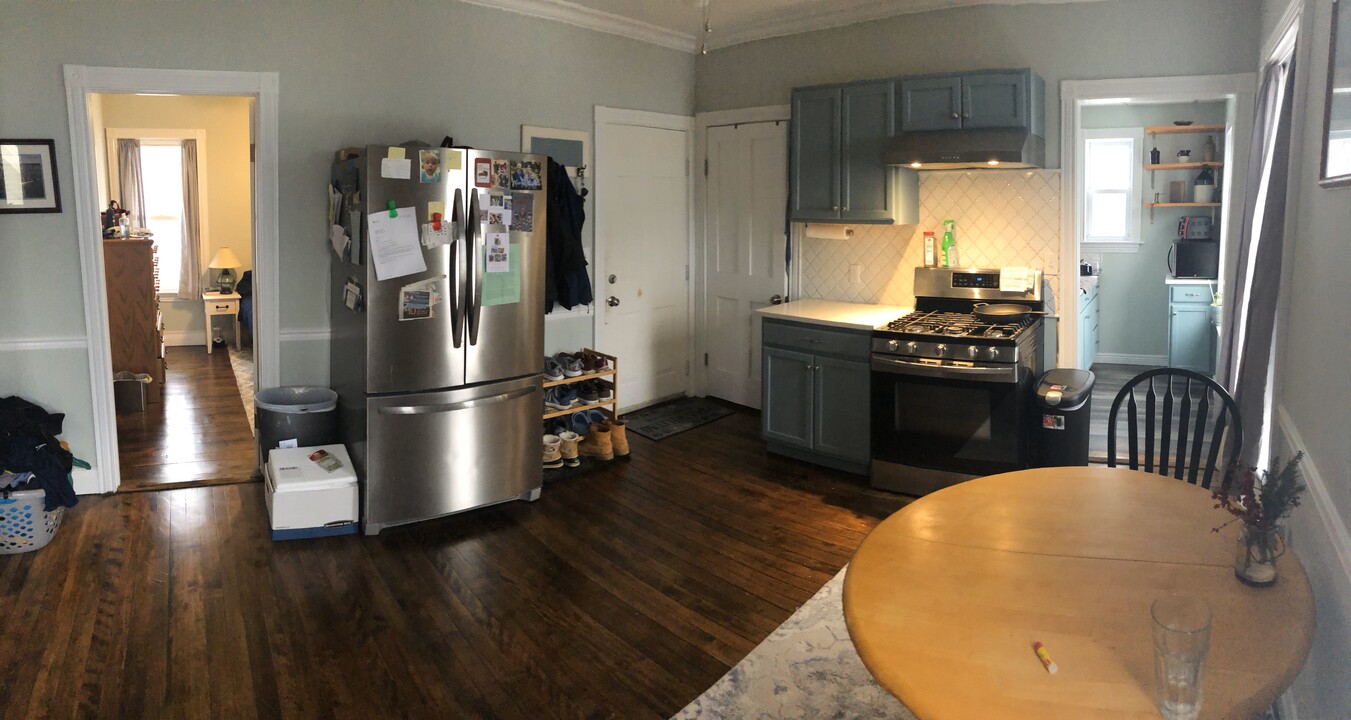 377 Pearl St, Unit 2 in Manchester, NH - Building Photo