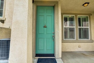 203 Via Antonio in Thousand Oaks, CA - Building Photo - Building Photo