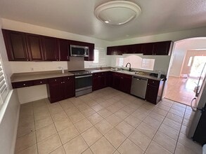 2501 Kanio St in Lihue, HI - Building Photo - Building Photo