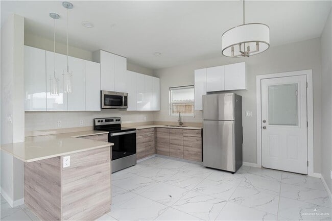 18 Rafael Dr in San Juan, TX - Building Photo - Building Photo