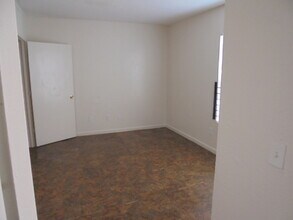 7127 Northland St in Jacksonville, FL - Building Photo - Building Photo