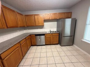 3015 Flask Dr in Dallas, TX - Building Photo - Building Photo