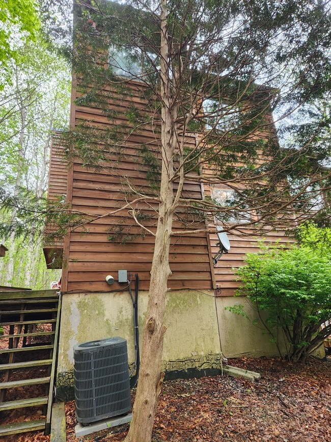 property at 59 Meadowlark Ln