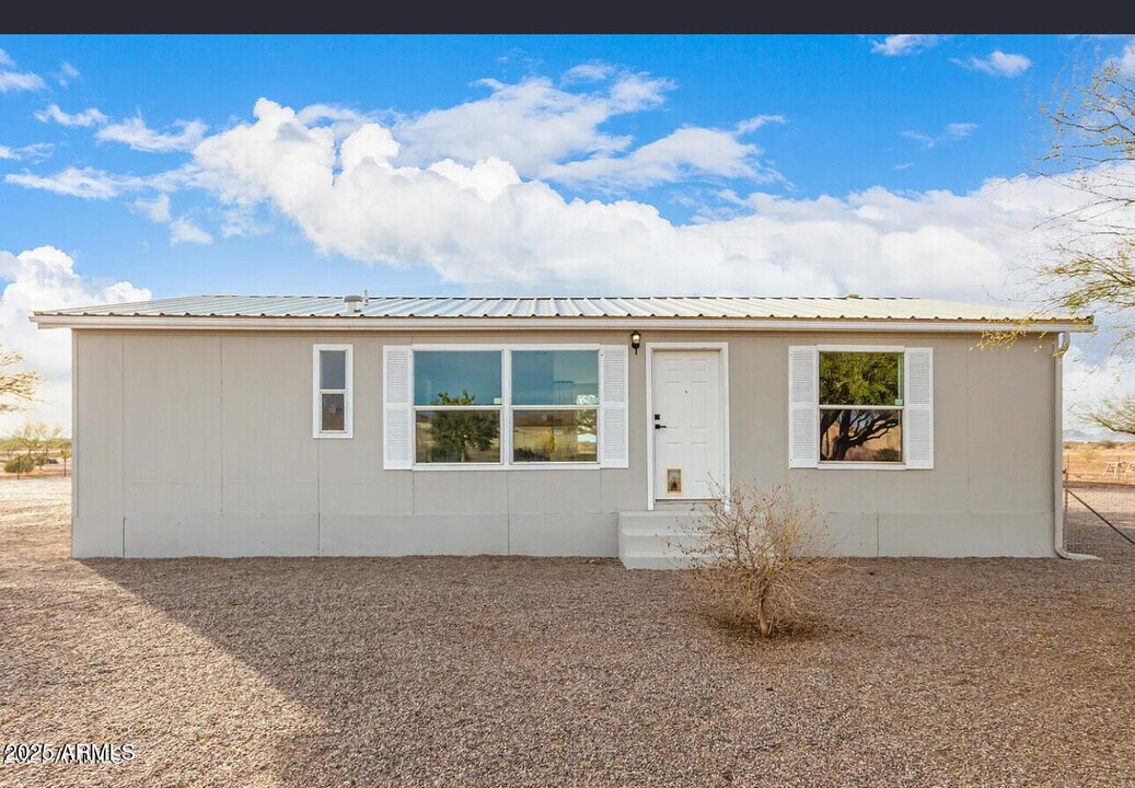 8301 W Milligan Rd in Arizona City, AZ - Building Photo