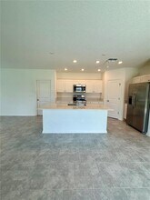 425 Sandbar Ln in Haines City, FL - Building Photo - Building Photo