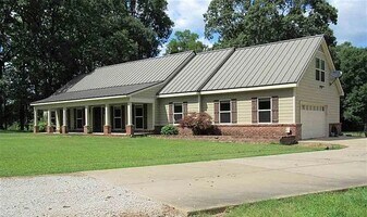 3208 MS-309 in Byhalia, MS - Building Photo