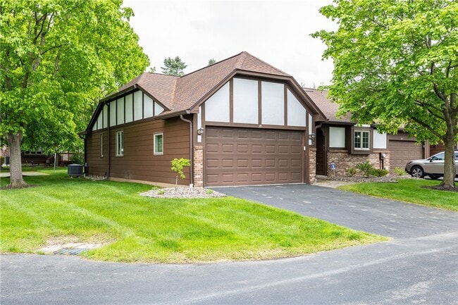 30 Cambridge Ct in Fairport, NY - Building Photo - Building Photo