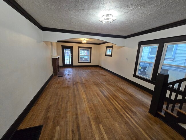 21 W Beechwood Ave in Dayton, OH - Foto de edificio - Building Photo