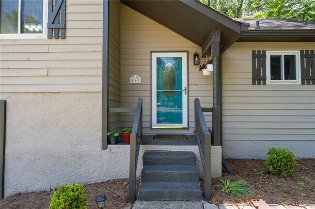 880 Winfield Ct in Marietta, GA - Building Photo - Building Photo