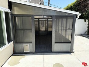 3712 Carrington Ct in Inglewood, CA - Building Photo - Building Photo