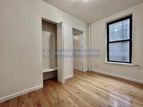 401 E 68th St in New York, NY - Building Photo - Building Photo