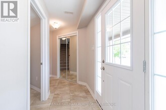 799 Mayfly Cres in Ottawa, ON - Building Photo - Building Photo