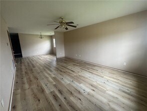 1302 N 22nd St in Rogers, AR - Building Photo - Building Photo