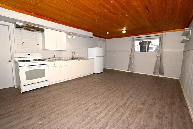 property at 1863 Juniper St