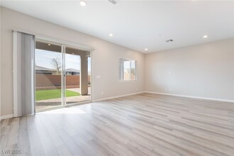 10775 Pastel Sunset Ct in Las Vegas, NV - Building Photo - Building Photo