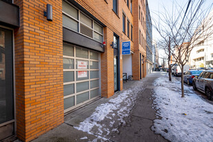 144-148 N 10th St in Brooklyn, NY - Foto de edificio - Building Photo