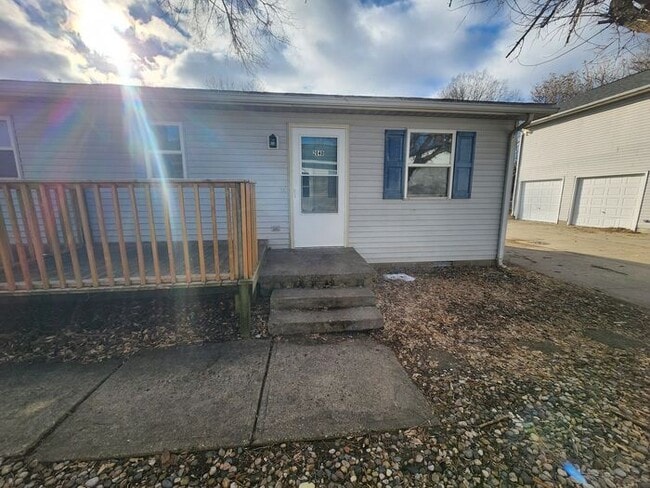 2040 N 4th St in Terre Haute, IN - Building Photo - Building Photo