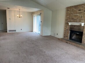2234 Hilltop Loop in Killeen, TX - Building Photo - Building Photo