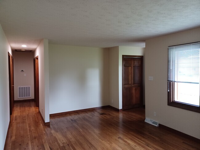 21 Jade Ln, Unit 21 Jade Lane in Oak Ridge, TN - Foto de edificio - Building Photo