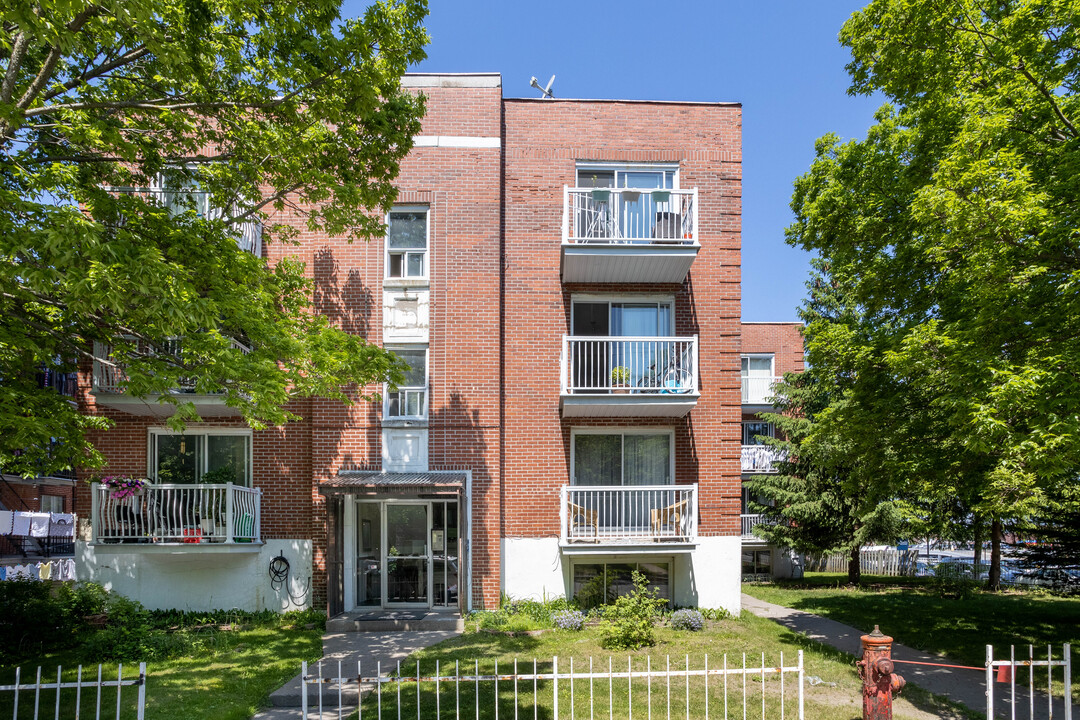 3961 Barclay Av in Montréal, QC - Building Photo