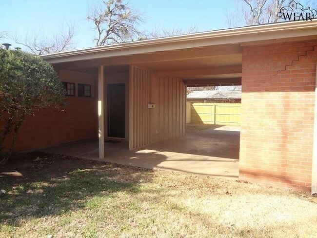 1553 Hanover Rd in Wichita Falls, TX - Building Photo - Building Photo