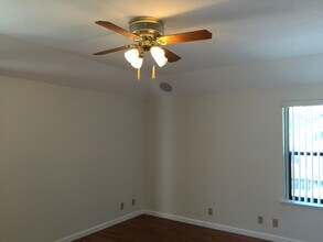 8347 N 4th St in Fresno, CA - Building Photo - Building Photo