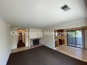 1060 Padre Dr in Salinas, CA - Building Photo - Building Photo