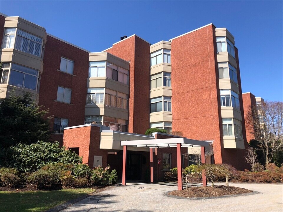 99 Florence St in Newton, MA - Building Photo