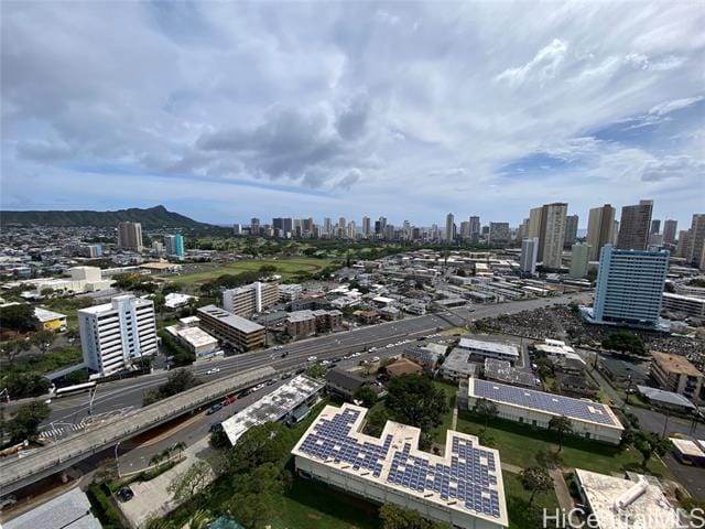 2825 S King St in Honolulu, HI - Building Photo - Building Photo