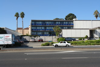 Dolores Lia Apartments in Millbrae, CA - Building Photo - Building Photo