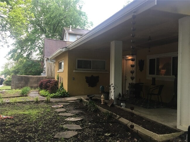 property at 101 S W Ave