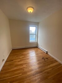 168 N Beacon St photo'