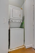 20 N State St, Unit 911 in Chicago, IL - Building Photo - Building Photo